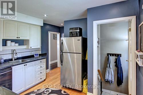 1341 Byron Baseline Road, London, ON - Indoor Photo Showing Kitchen With Double Sink