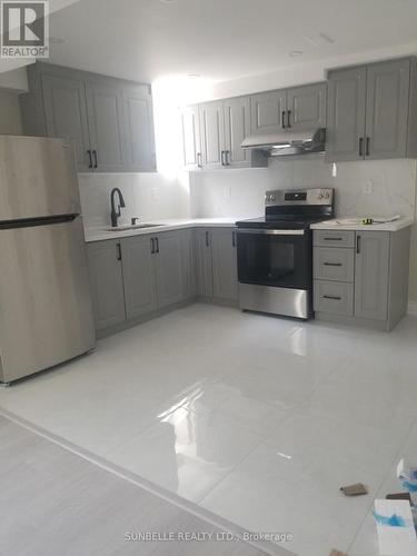 Bsmt - 12 Polstar Road, Brampton, ON - Indoor Photo Showing Kitchen