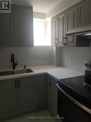 Bsmt - 12 Polstar Road, Brampton, ON - Indoor Photo Showing Kitchen