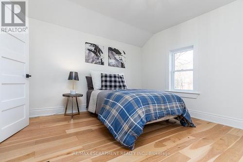 237 Main Street E, Norwich, ON - Indoor Photo Showing Bedroom