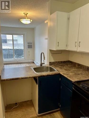 404 105 110Th Street E, Saskatoon, SK - Indoor Photo Showing Kitchen