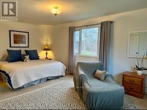 5576 Fawn Bay Road, Ramara, ON - Indoor Photo Showing Bedroom