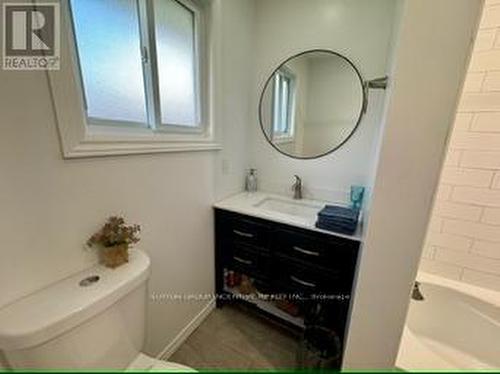 5576 Fawn Bay Road, Ramara, ON - Indoor Photo Showing Bathroom