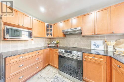 11 Searell Avenue, Ajax, ON - Indoor Photo Showing Kitchen