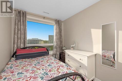 424 - 383 Main Street E, Milton, ON - Indoor Photo Showing Bedroom