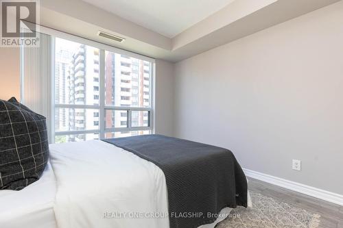 1001 - 5 Michael Power Place, Toronto, ON - Indoor Photo Showing Bedroom