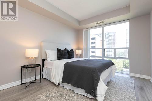 1001 - 5 Michael Power Place, Toronto, ON - Indoor Photo Showing Bedroom