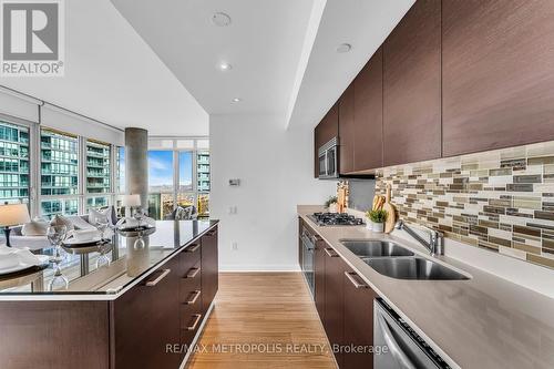 3009 - 375 King Street W, Toronto, ON - Indoor Photo Showing Kitchen With Double Sink With Upgraded Kitchen