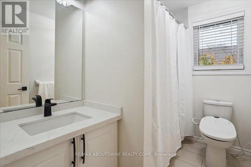 5021 Bunton Crescent, Burlington, ON - Indoor Photo Showing Bathroom