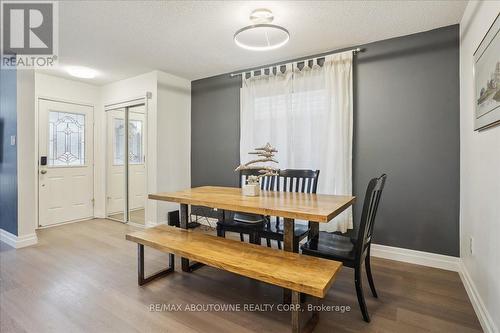 5021 Bunton Crescent, Burlington, ON - Indoor Photo Showing Dining Room