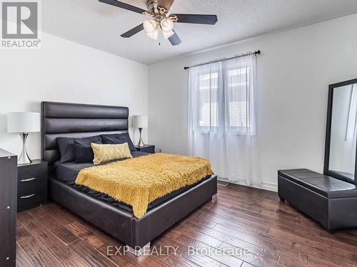 1051 Mcclenahan Crescent, Milton, ON - Indoor Photo Showing Bedroom