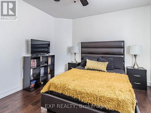 1051 Mcclenahan Crescent, Milton, ON - Indoor Photo Showing Bedroom