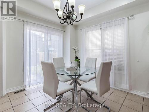 1051 Mcclenahan Crescent, Milton, ON - Indoor Photo Showing Dining Room