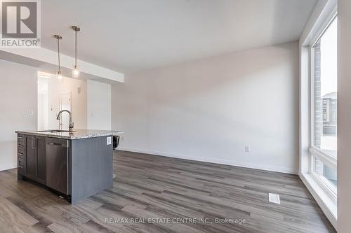 33 - 270 Melvin Avenue, Hamilton, ON - Indoor Photo Showing Kitchen