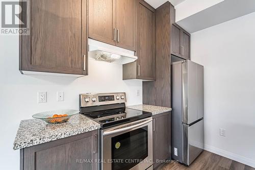 33 - 270 Melvin Avenue, Hamilton, ON - Indoor Photo Showing Kitchen