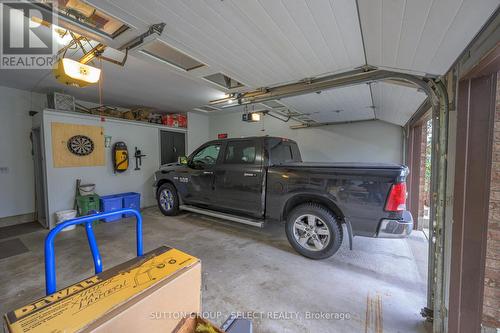 363 Kenmore Place, London, ON - Indoor Photo Showing Garage