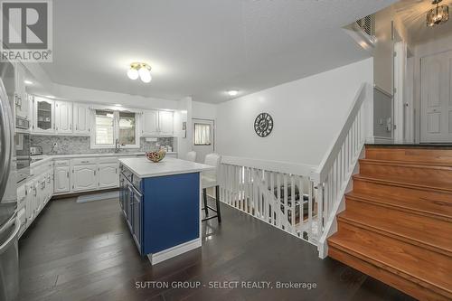 363 Kenmore Place, London, ON - Indoor Photo Showing Kitchen