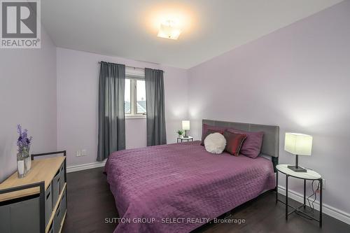 363 Kenmore Place, London, ON - Indoor Photo Showing Bedroom