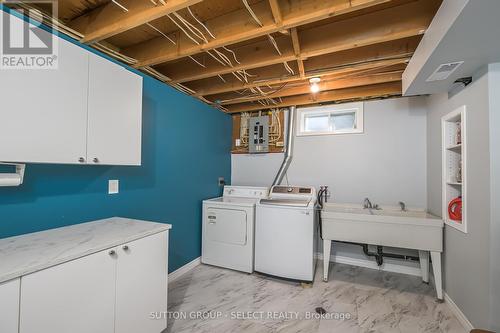 363 Kenmore Place, London, ON - Indoor Photo Showing Laundry Room