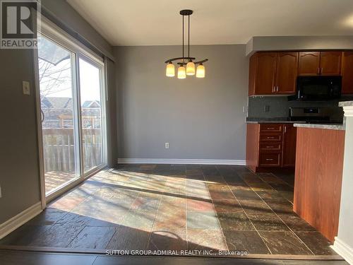 Main - 50 Maple Crown Terrace, Barrie, ON - Indoor Photo Showing Kitchen