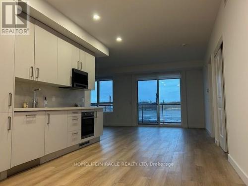 103 - 7549A Kalar Road, Niagara Falls, ON - Indoor Photo Showing Kitchen