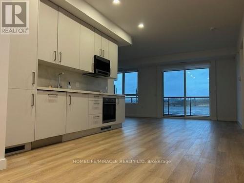 103 - 7549A Kalar Road, Niagara Falls, ON - Indoor Photo Showing Kitchen