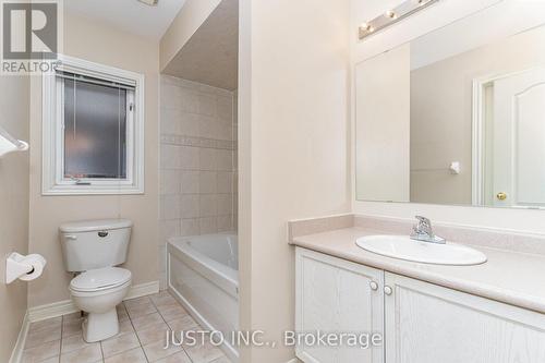 7 Millhouse Mews, Brampton, ON - Indoor Photo Showing Bathroom