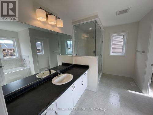 7 Ingalls Avenue, Brantford, ON - Indoor Photo Showing Bathroom