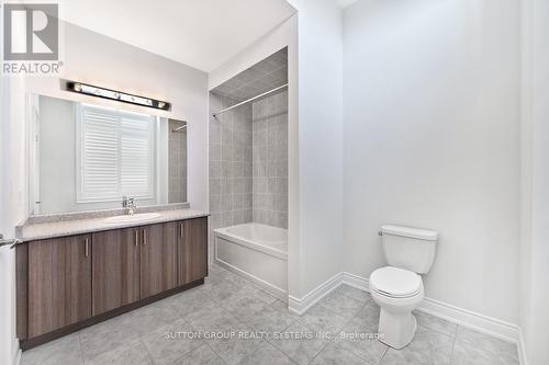 3021 Parsonage Crescent, Oakville, ON - Indoor Photo Showing Bathroom