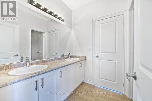 3021 Parsonage Crescent, Oakville, ON - Indoor Photo Showing Bathroom