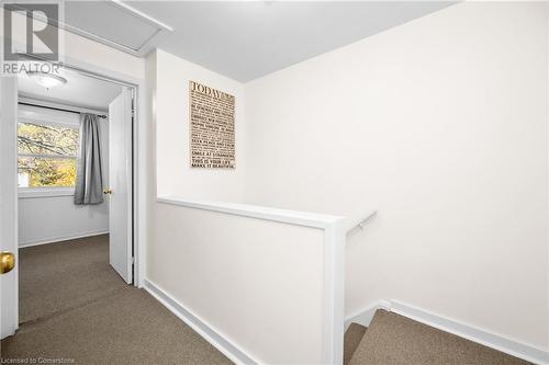 Corridor with carpet flooring - 305 East 24Th Street, Hamilton, ON - Indoor Photo Showing Other Room