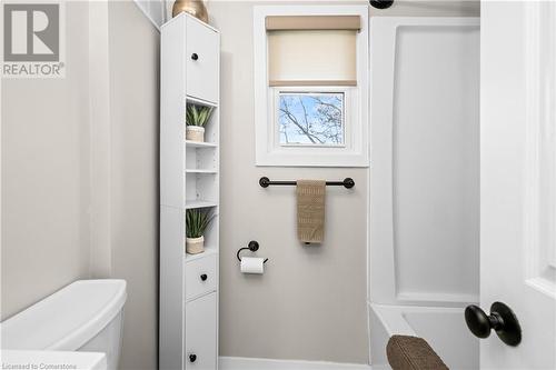 Bathroom with toilet - 305 East 24Th Street, Hamilton, ON - Indoor Photo Showing Bathroom