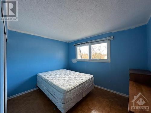 145 Rutherford Court, Kanata, ON - Indoor Photo Showing Bedroom