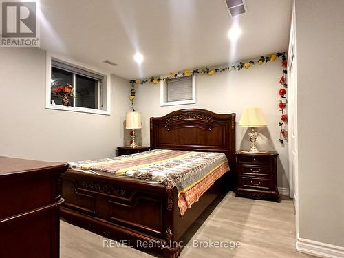 Lower - 186 Mccabe Avenue N, Welland (773 - Lincoln/Crowland), ON - Indoor Photo Showing Bedroom