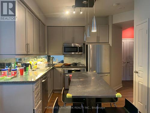 1701 - 1121 Bay Street, Toronto, ON - Indoor Photo Showing Kitchen With Stainless Steel Kitchen With Upgraded Kitchen