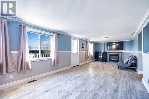 64 Cedar Grove Drive, Scugog, ON - Indoor Photo Showing Living Room With Fireplace