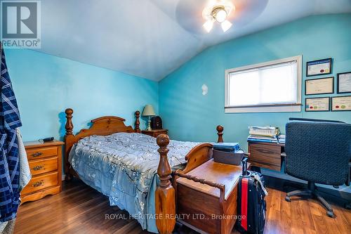 64 Cedar Grove Drive, Scugog, ON - Indoor Photo Showing Bedroom