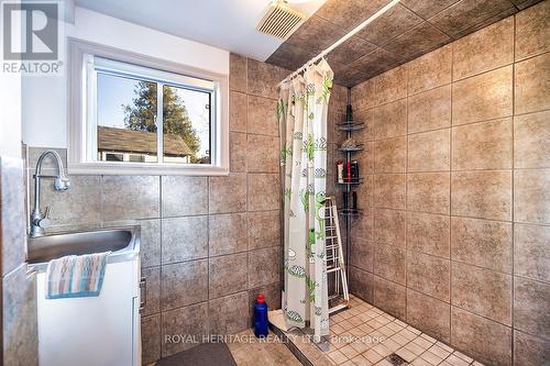 64 Cedar Grove Drive, Scugog, ON - Indoor Photo Showing Bathroom