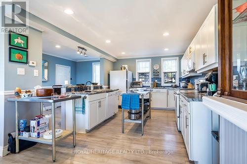 64 Cedar Grove Drive, Scugog, ON - Indoor Photo Showing Kitchen