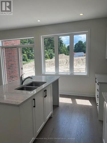 6 Forestlane Way, Scugog, ON - Indoor Photo Showing Kitchen With Double Sink