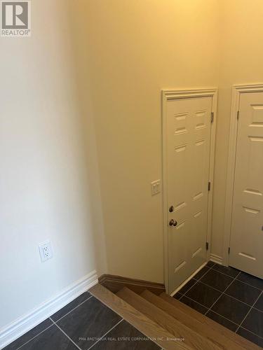 6 Forestlane Way, Scugog, ON - Indoor Photo Showing Other Room