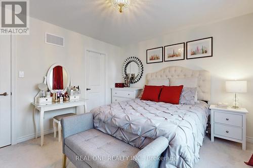 111 Barkerville Drive, Whitby, ON - Indoor Photo Showing Bedroom