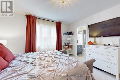 111 Barkerville Drive, Whitby, ON - Indoor Photo Showing Bedroom