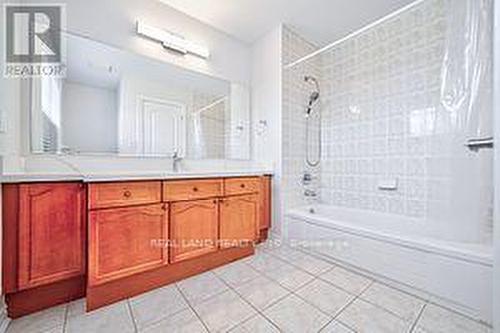 39 Roy Rainey Avenue, Markham, ON - Indoor Photo Showing Bathroom