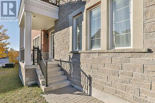 35 Thornapple Lane, Richmond Hill, ON - Outdoor With Exterior