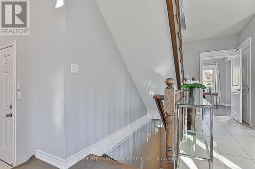 35 Thornapple Lane, Richmond Hill, ON - Indoor Photo Showing Other Room