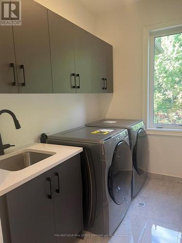 47 Bush Ridges Avenue, Richmond Hill, ON - Indoor Photo Showing Laundry Room