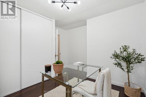 2 Blossom Avenue, Brampton, ON - Indoor Photo Showing Dining Room