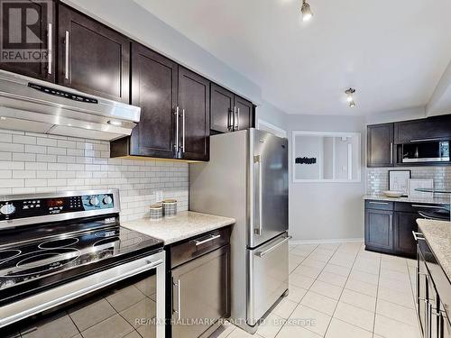 43 Eastport Drive, Toronto, ON - Indoor Photo Showing Kitchen