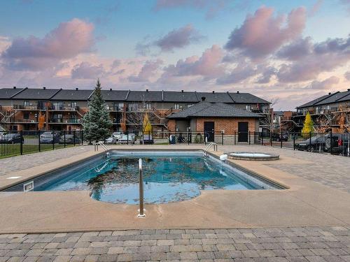 Piscine - 3469 Boul. St-Elzear O., Laval (Chomedey), QC - Outdoor With In Ground Pool